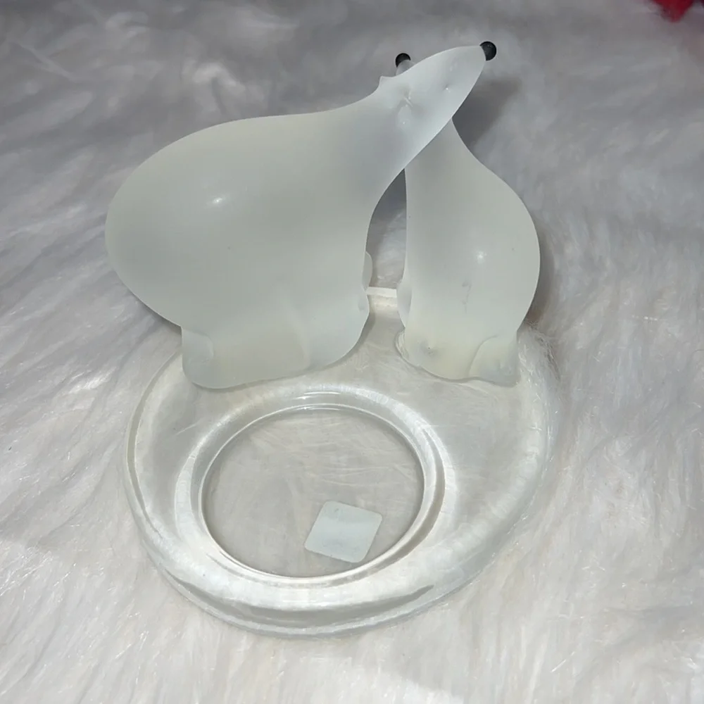 PartyLite Frosted Glass Polar Bears Candle Holder - Picture 4 of 9